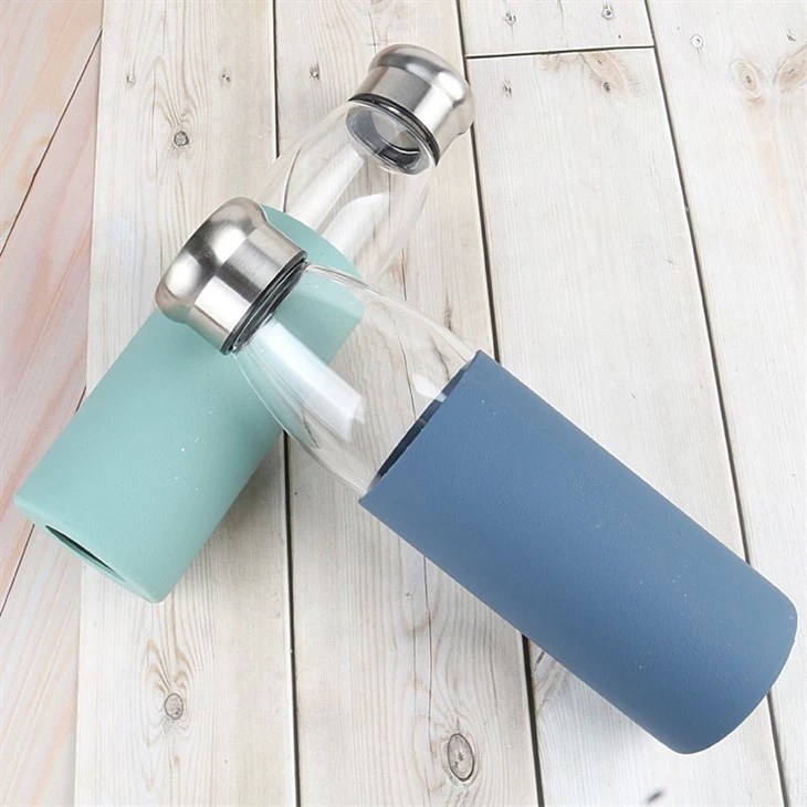 550ML Portable Custom Colorful Silicone Sleeve Glass Water Bottle With Stainless Steel Lid